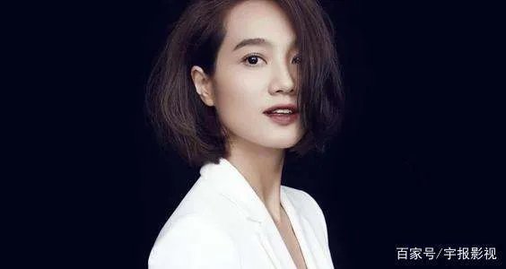 朱丹产后现身机场腰身粗壮，脸大到口罩遮不住身上大衣皱皱巴巴，你怎么看？