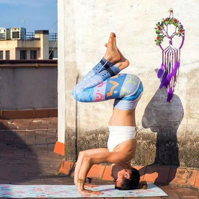 王子文花式瑜伽引发模仿热潮,但是哪类人可别跟着学?