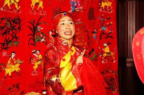 订婚宴流程  订婚宴上有哪些注意事项