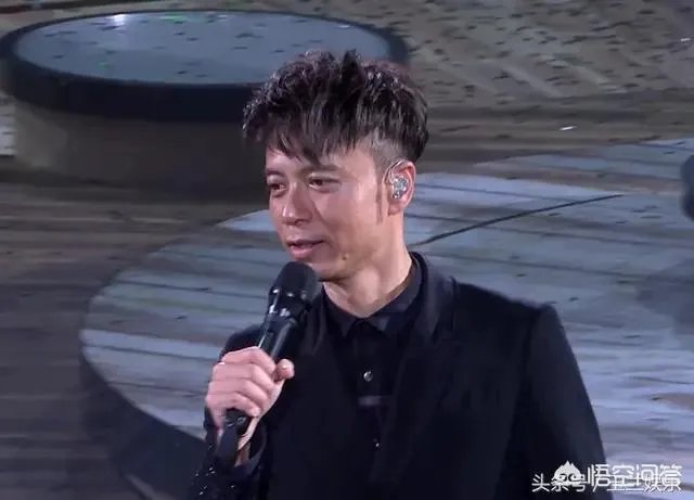 如果郭富城、黎明、李克勤、谭咏麟同时在香港红馆开演唱会,你会去观看谁的演唱会?为什么?