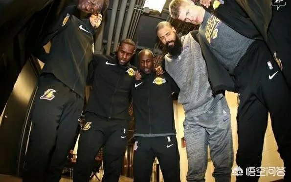 詹姆斯36+10，湖人结束五连败，你怎么看这场比赛？