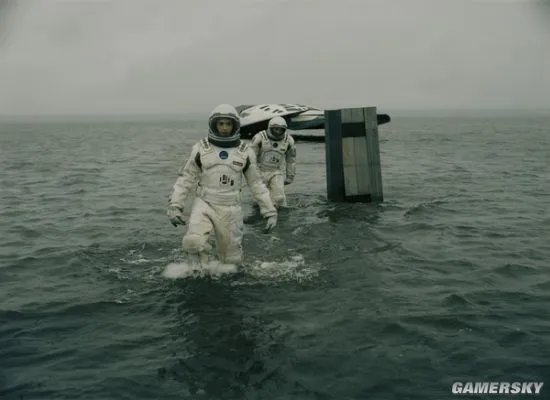 探秘平行宇宙和黑洞研究 十部意想不到的科幻电影