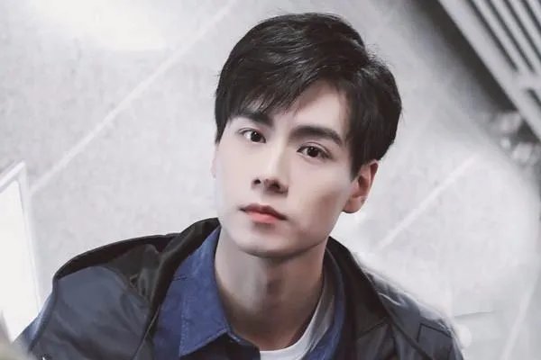 王一博开挖掘机的节目是什么综艺节目？