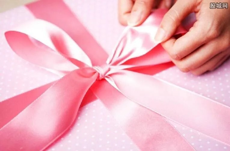 情人节送什么礼物给女朋友好 最浪漫的情人节礼物