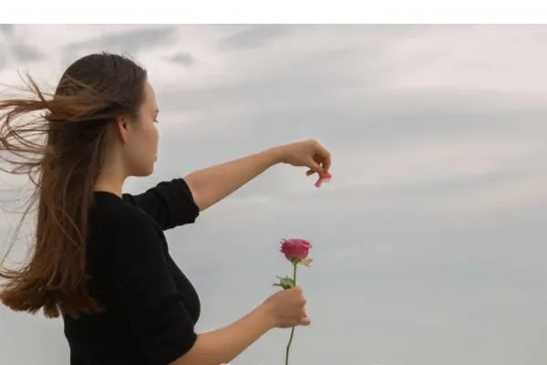 听说前任要结婚时，你是什么样的心情呢？