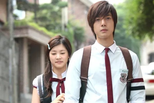 那些最萌身高差的情侣们，后来都怎么样了？