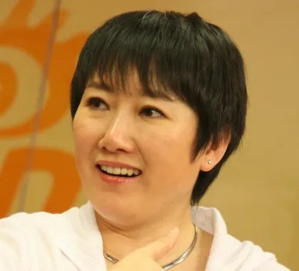 因拒绝生孩子被王刚抛弃的成方圆，后来是怎样报复的？