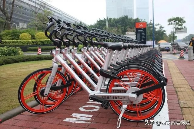 骑摩拜单车后忘记锁车,被人骑走,一直在计费怎么处理?