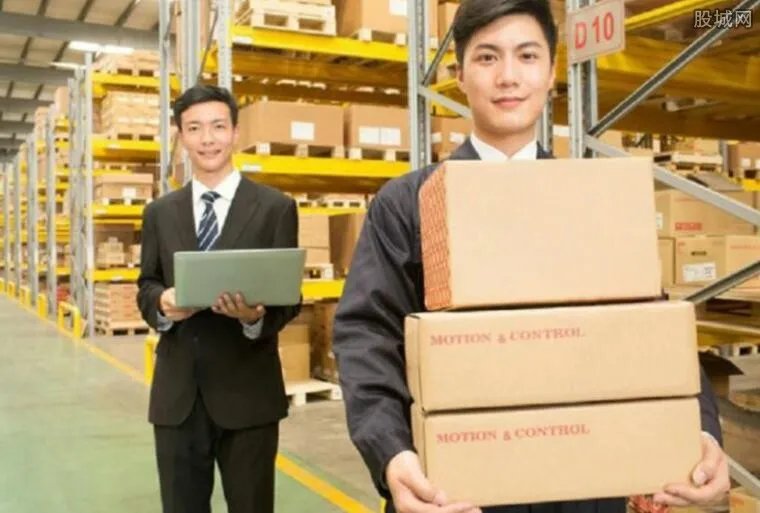 投诉快递员遭殴打 要求对方道歉并赔偿76万余元