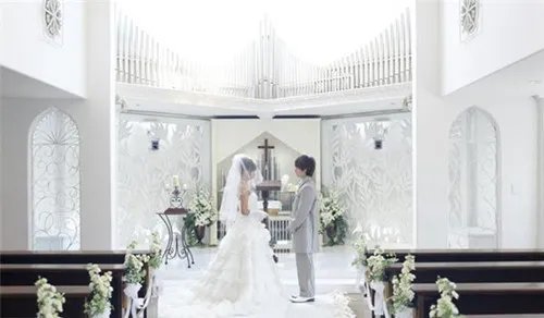 基督教婚礼主持词2017 教堂婚礼主持词怎么说