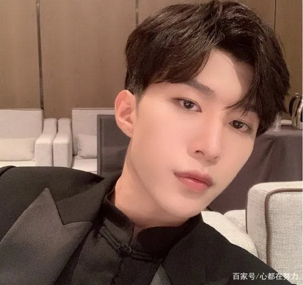 终于瞒不住了，范冰冰与范丞丞的关系曝光，这次不喊弟弟了，喊的是什么？