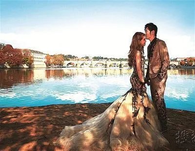 林宥嘉丁文琪婚礼现场森系风格清新养眼，还有哪些明星结婚时现场布置别具一格？