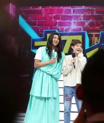 揭秘邓超孙俪快乐大本营什么时候播出 争家庭地位大打出手