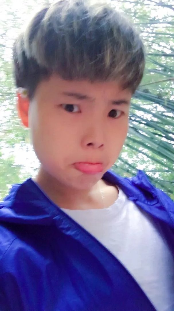 像谭松韵一样的圆脸妹子，留什么样的发型才时髦？