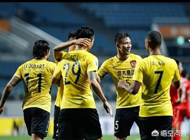 恒大客场成功击败济州联，第一次看到韩国球队怂了，济州联缴械，怎么评价这场比赛？