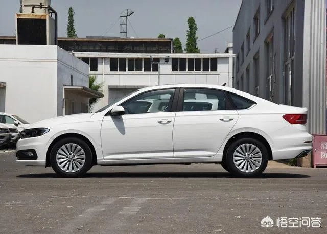 25岁男生想买15万的轿车有什么推荐的吗？