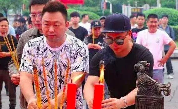 张丹峰新剧角色被释小龙顶替,片方是如何回应此事的?