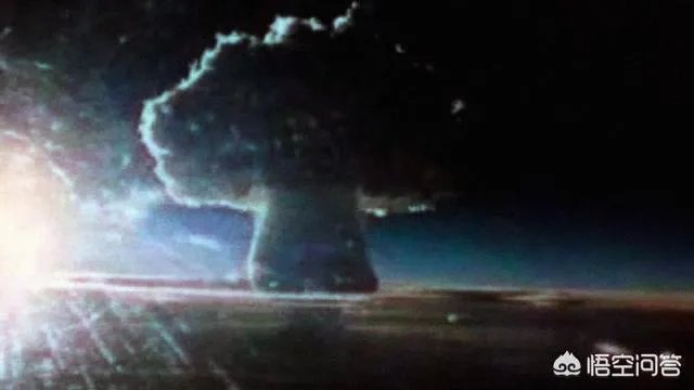 原子弹能炸出多深的坑？