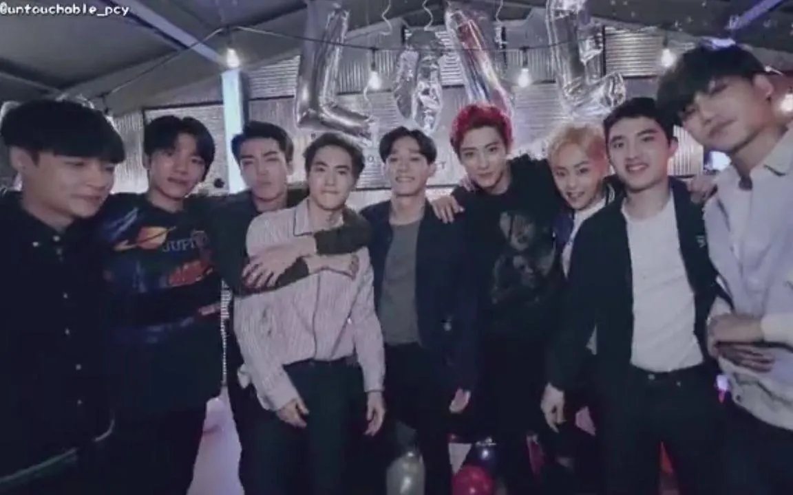 EXO庆祝出道九周年，成员手写寄语卡说了些什么？