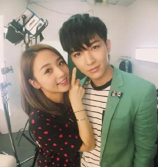 炎亚纶的女友是鬼鬼吗？