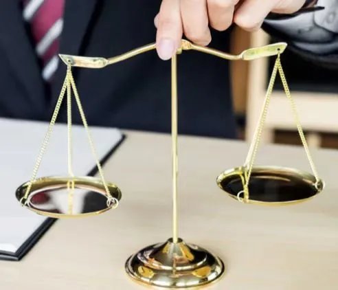 儿子偷取母亲50万元养老钱，用于打赏女主播，法院是怎么判的呢？