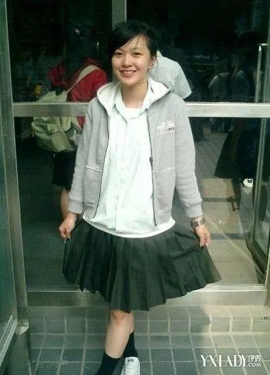 曝郭采洁大学毕业照清新女神还是杀马特？