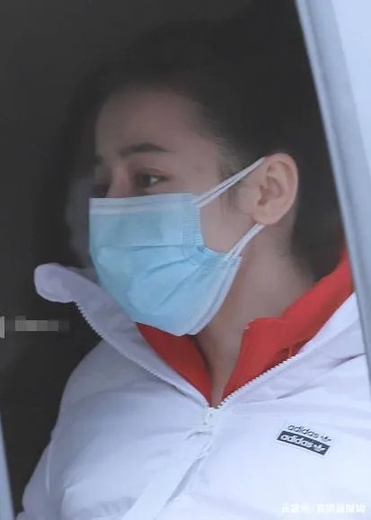 吴磊新剧开机！和大7岁热巴演情侣太违和。你觉得有戏吗？