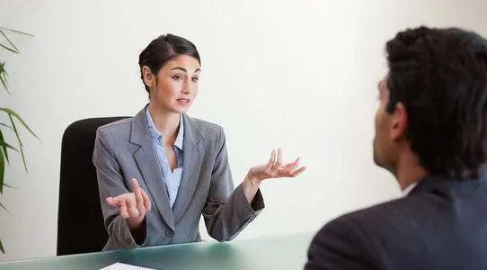 成都一90后女子因单身试用期被拒,你认为合理吗?