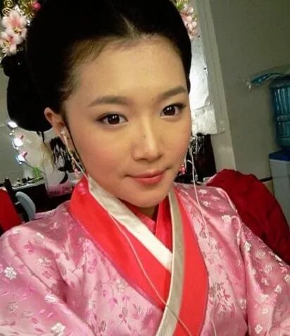 马沂茹歌曲今日发布 《我不痛》MV不走俗路线