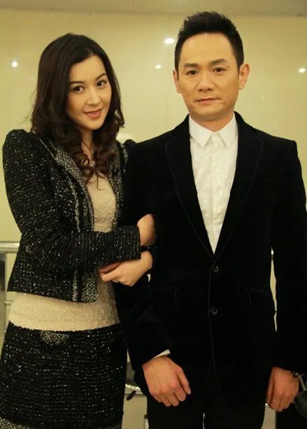 果静林在妻子患癌离世后，生活过得怎么样了？