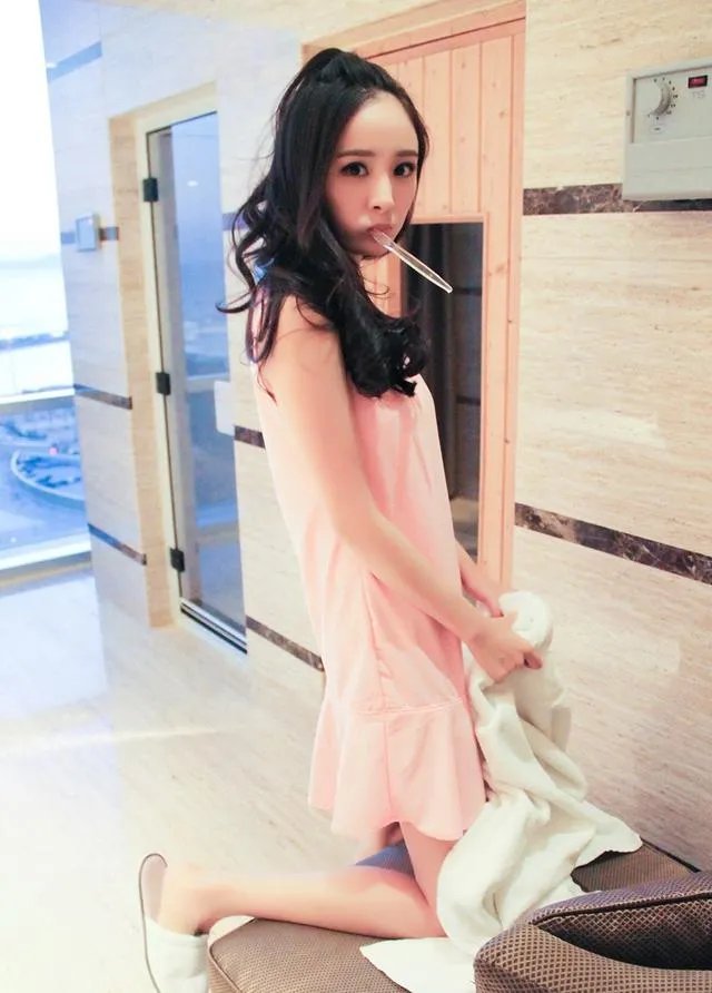 杨幂怒斥叫卖明星信息者，你怎么看？