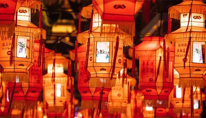 彝族火把节的来历和传说 彝族火把节的来历和传说作文