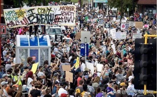 美17州联合起诉特朗普政府，美国中央政府会陷入危机吗？