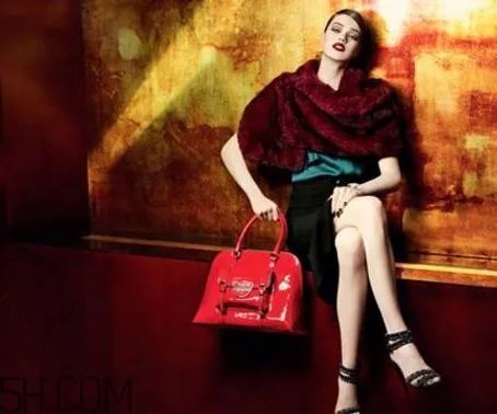 karen millen什么档次？这个英国牌子不一般