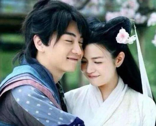 为何“过儿”陈晓娶了“小龙女”陈妍希后，再也笑不出来了呢？