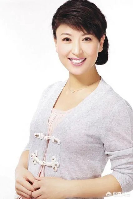 为什么闫学晶二人转感人？