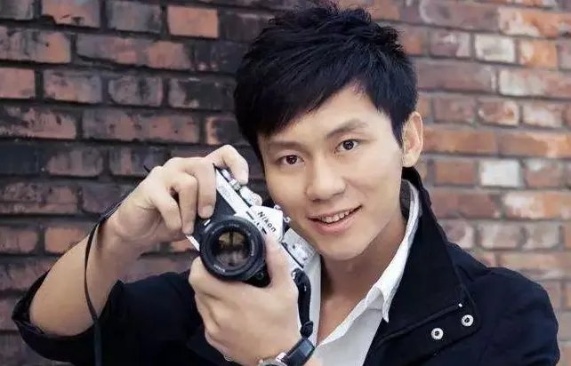 疑范冰冰李晨现身民政局领证，现场照片曝光，真相令人失望，究竟怎么回事？