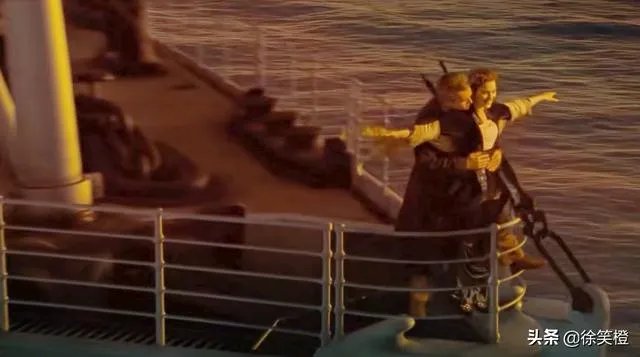 老版《泰坦尼克号》里面的穿帮镜头你知道吗?