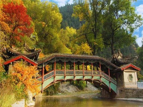 兰州婚纱摄影工作室哪家好 兰州哪里拍婚纱照好