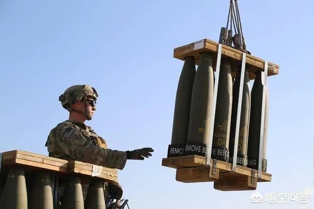 美军现役火炮成为多国的抢手武器,M777榴弹炮为何能如此优秀?