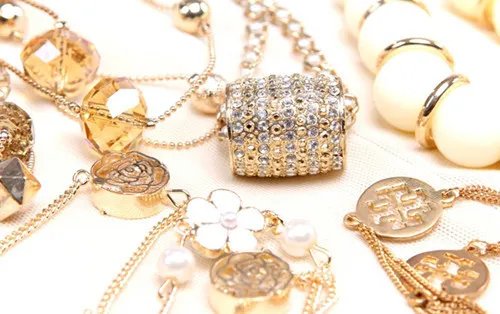 结婚纪念日送什么礼物 结婚纪念日礼物推荐