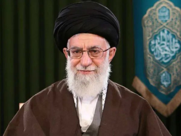 为什么哈梅内伊当年铁了心地要办内贾德？