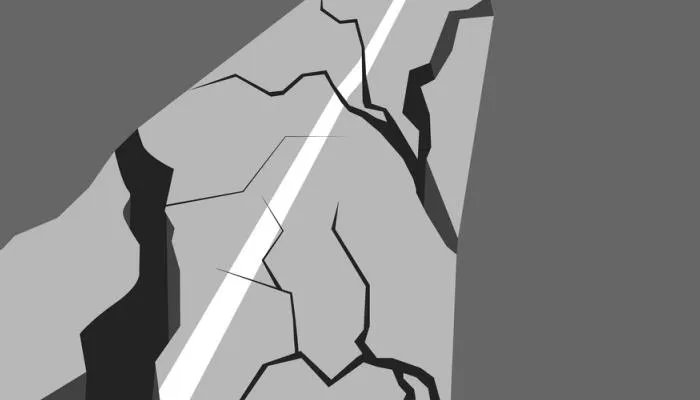 泸定地震已致7人遇难 部分列车将不同程度晚点