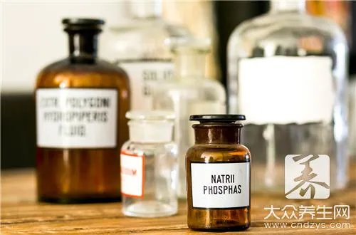 对硝基苯甲酸乙酯