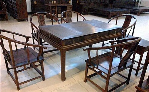 鸡翅木茶桌价格贵吗  鸡翅木茶桌怎么选