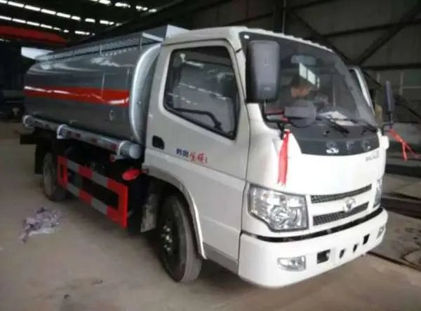 5吨加油车价格 是多少？