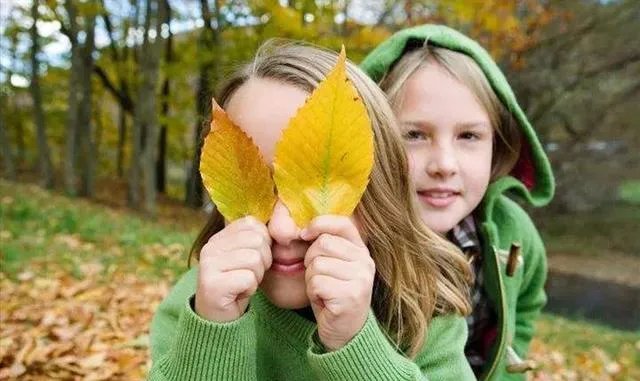 让孩子越穿越自卑很多父母却假装看不到的衣服是哪些？