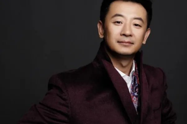 黄海波不承认啃老讨生活，自曝真实家境，军医父亲退休金如何惊呆众人？