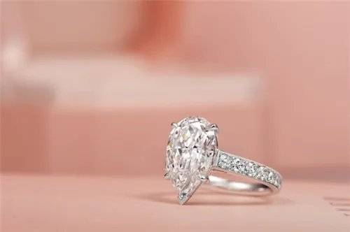 钻石小鸟的品质怎么样 钻戒婚戒的形状及象征意义