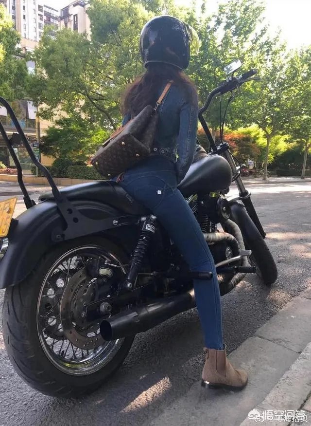 广汽长丰帕杰罗和三菱帕杰罗哪款好？